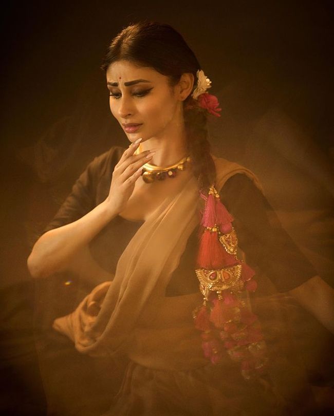 Lovely Vintage Looks Of Mouni Roy
